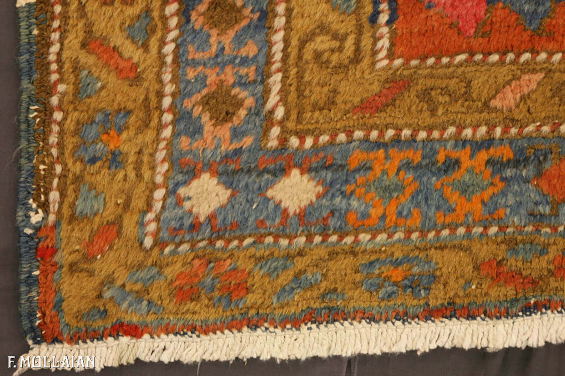 Antique Runner Persian Heriz Rug n°:78132658